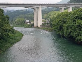 中野大橋より上流